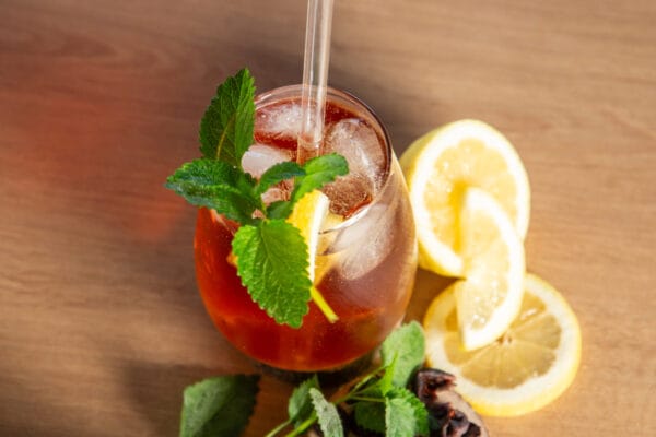 Cascara trifft Hugo