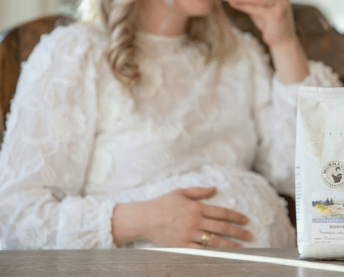 Entkoffeinierter Kaffee - DeCaf - Moodbild - Schwangere Frau