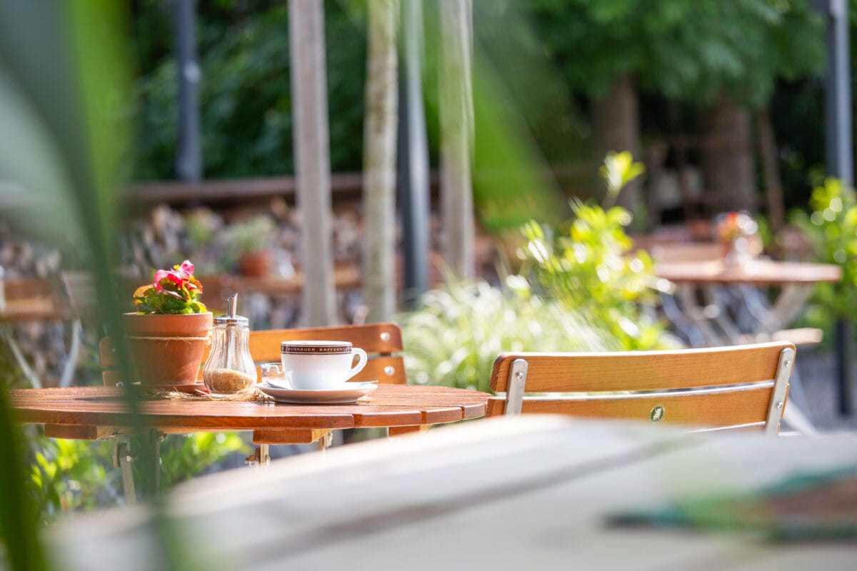 Murnauer Kaffeehaus 16 Murnauer Kaffeerösterei - Kaffeehaus: Sommerterrasse