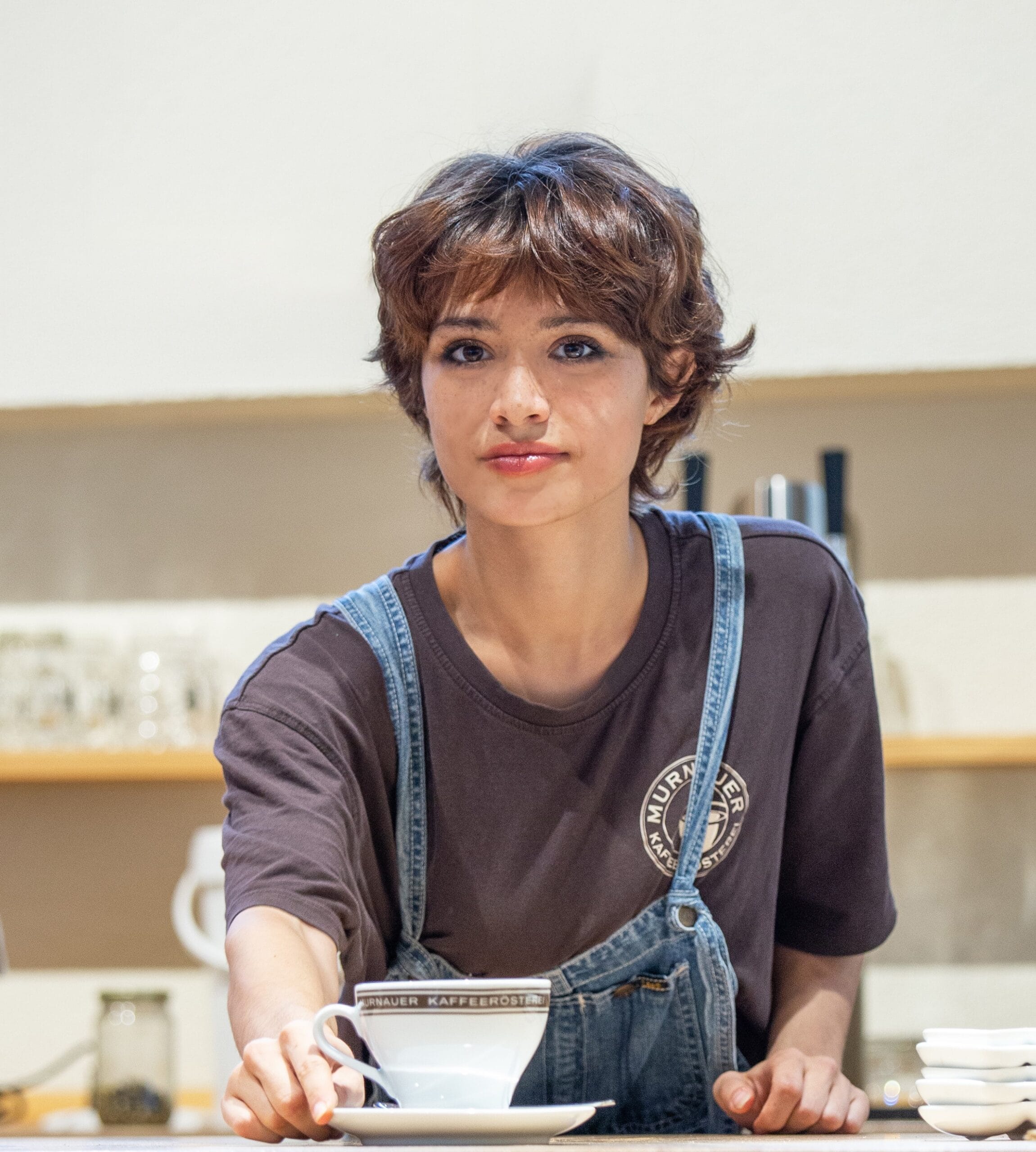 Yara, Mitarbeiter in Murnauer Kaffeehaus