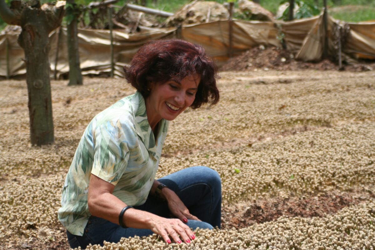Kaffee aus Lateinamerika: Farmerin Lumar auf ihrer Plantage, Santa Elena in Costa Rica - 2