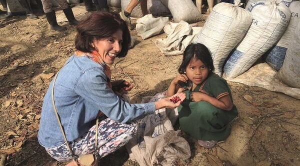 rau mit Maedchen auf Santa Elena in Costa Rica