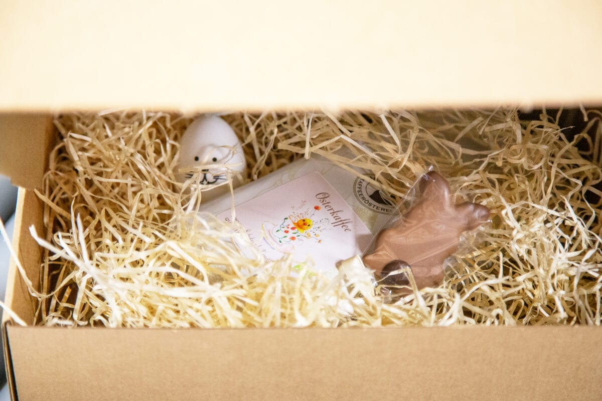 Sneakpeak Ostergeschenke: Schokohase, Osterschokolade, Osterei