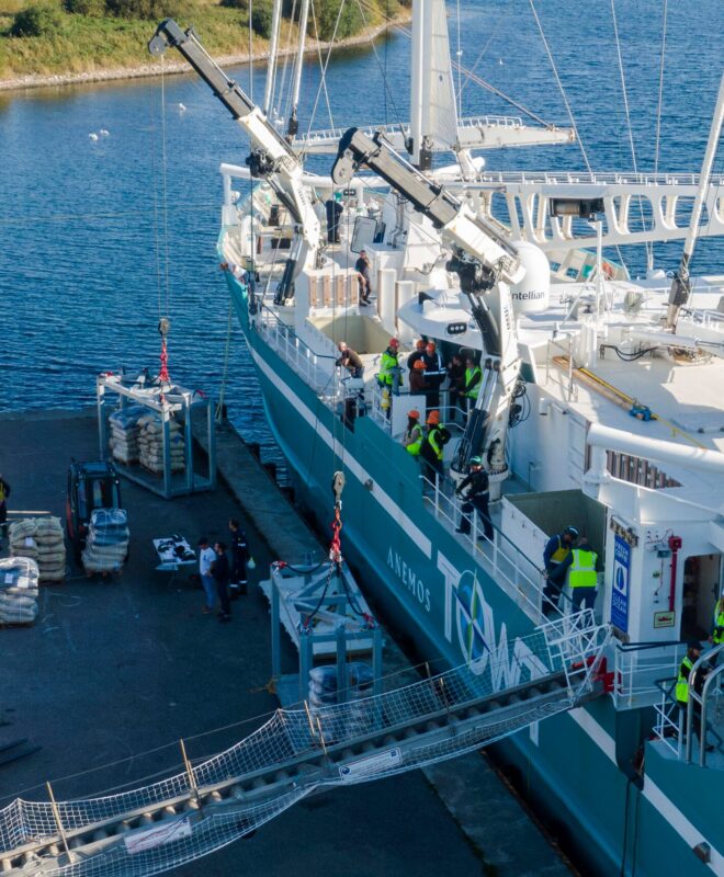 Segelkaffee: Coffee by Sail, Fresh Coffee - Clean Ocean