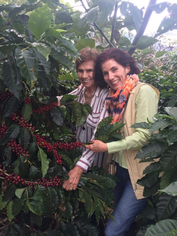 Santa Elena Costa Rica Lumzer Langjaehrige Partnerschaft2 - Luzma und Ihre Finca Santa Elena: Unsere Partner-Plantage in Costa Rica mit echter Frauenpower!