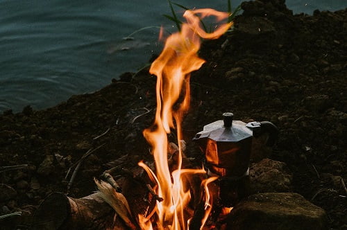 campfire 6233581 1920Blog2 - Kaffee outdoor kochen: Cowboy Coffee
